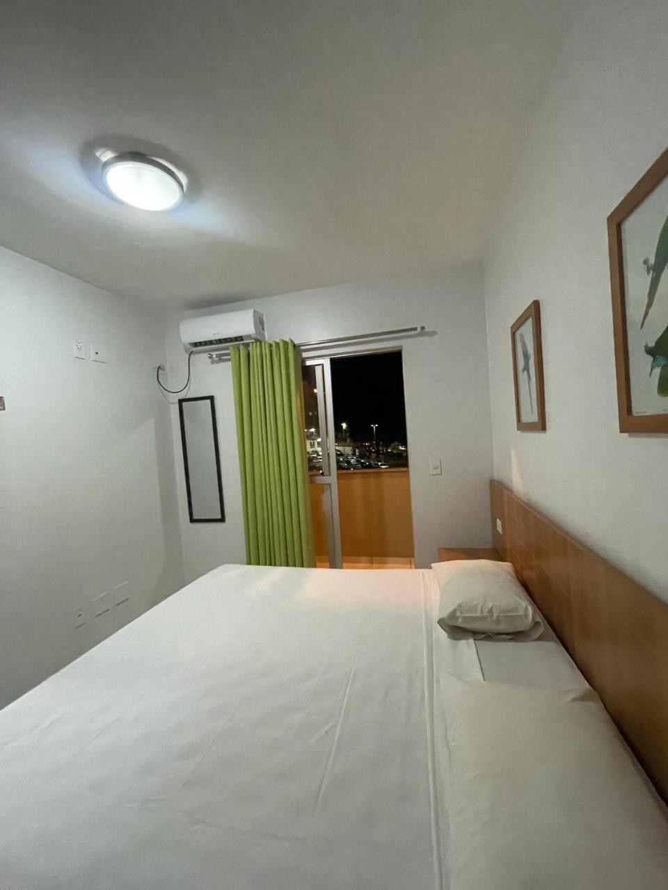 Flat Golden Dolphin Grand Hotel - Quarto E Sala Com Roupa De Cama E Banho - Piscinas 24H Caldas Novas Esterno foto